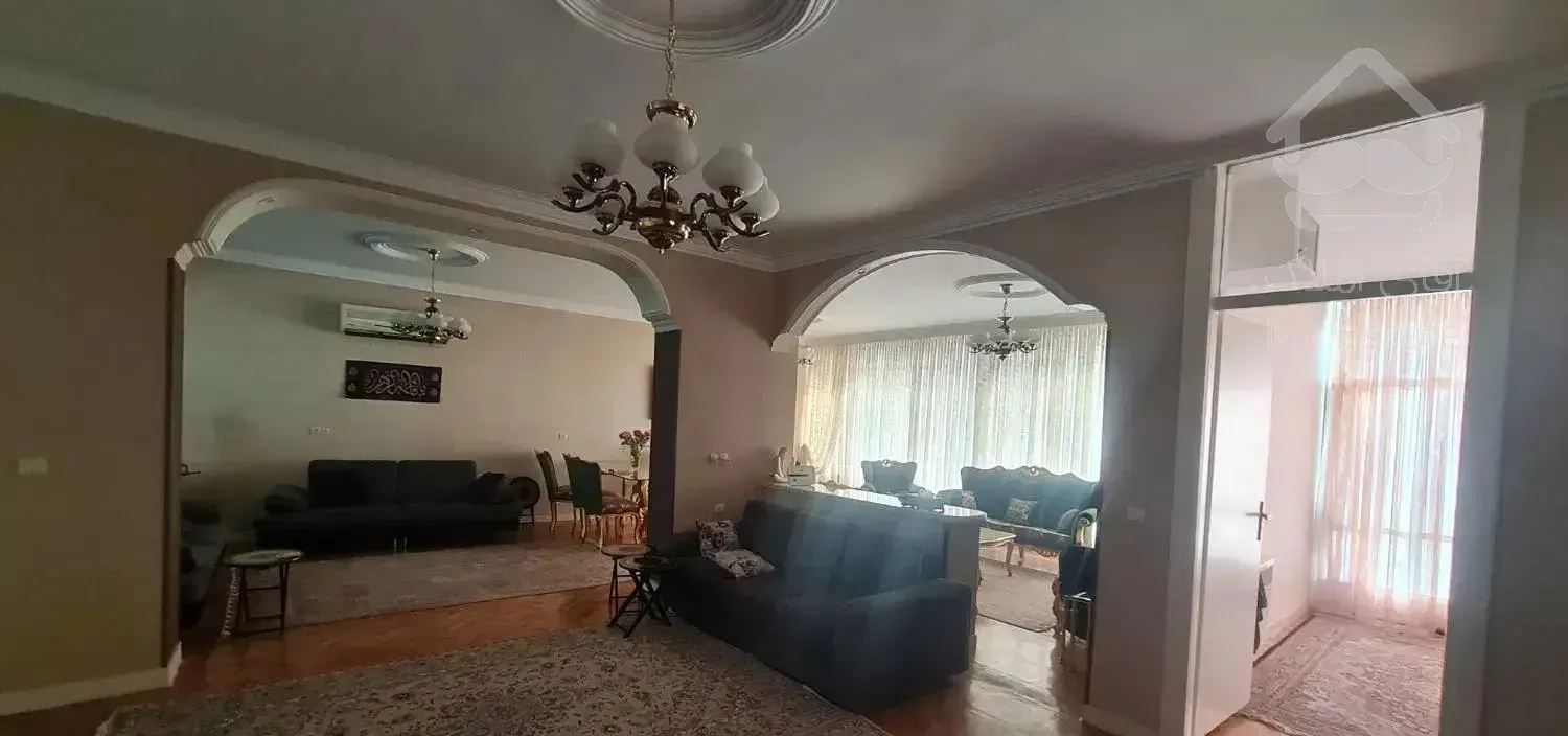 آپارتمان۲۰۰متری/محله ایران/خ قائن/۱۱۰مترقدرالسهم