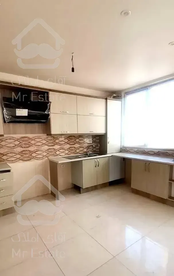 ۸۱ متر اجاره دار