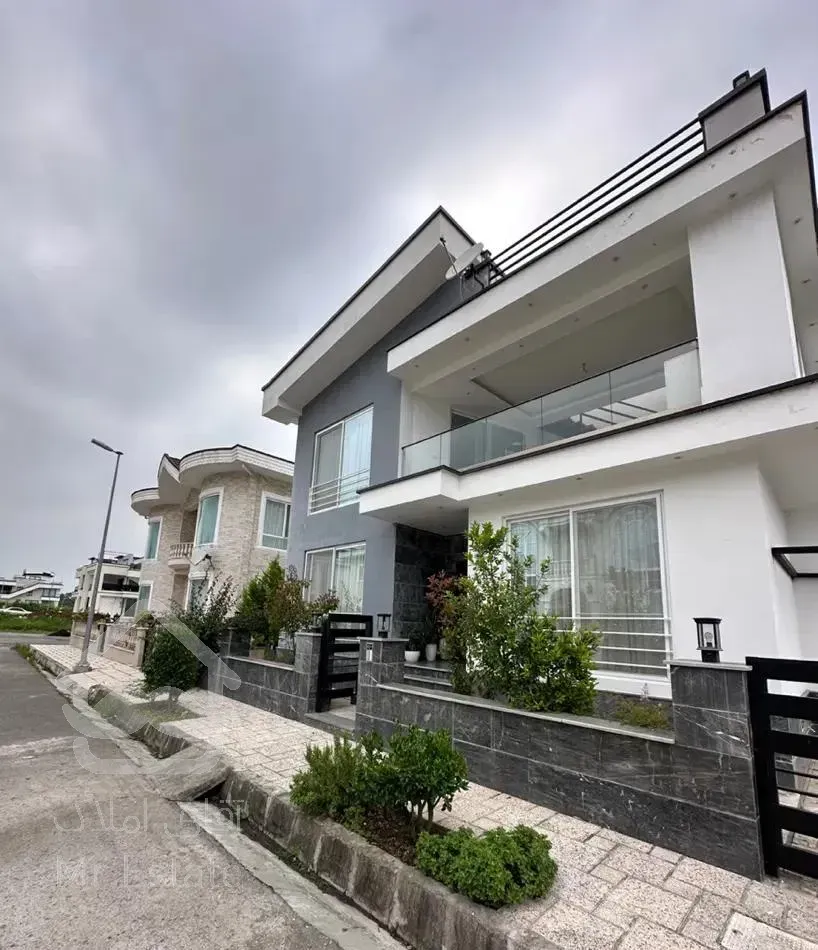 ویلای مدرن لوکس شهرک نمک آبرود زیبا