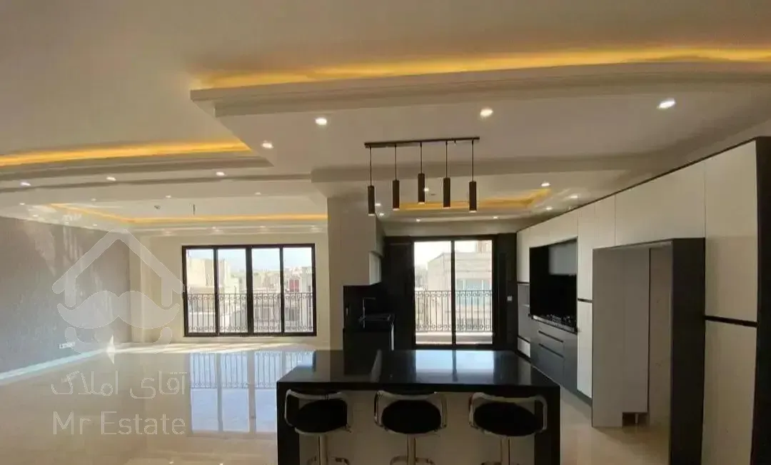 ۱۲۰متر ۲خ کلید نخورده ۲پارکینگ سندی