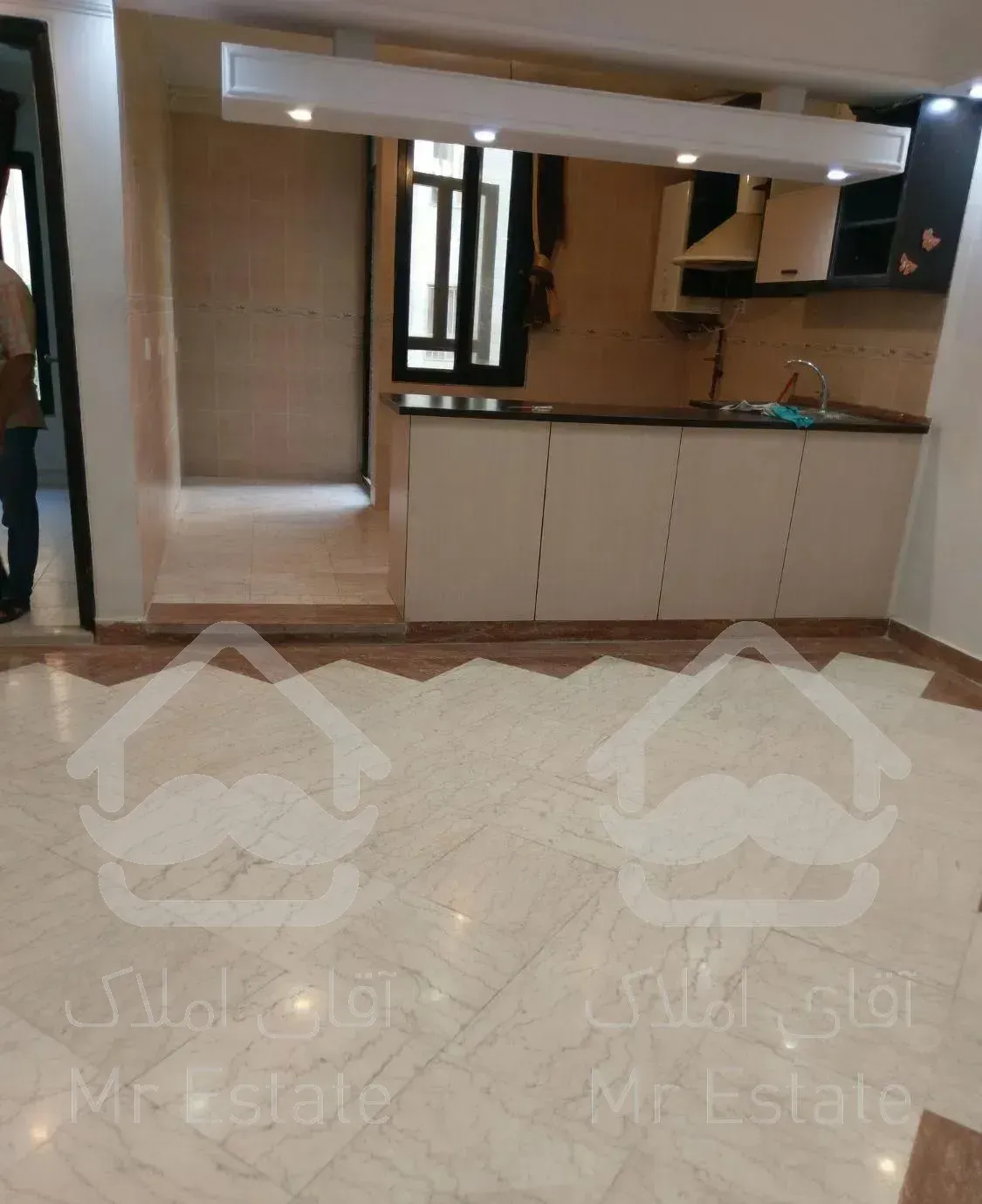 60 متر دو خواب اسانسور دار طبقه دوم سیمتری نیرو هوایی