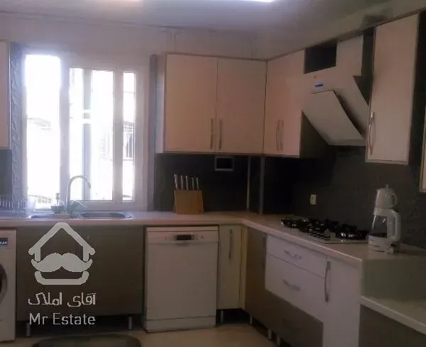 آپارتمان بازسازی شده در زنبق (عظیمیه)