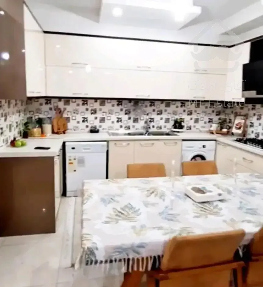 ۱۱۰ متر/ ۲خواب/غرق نور / فایل رقابتی