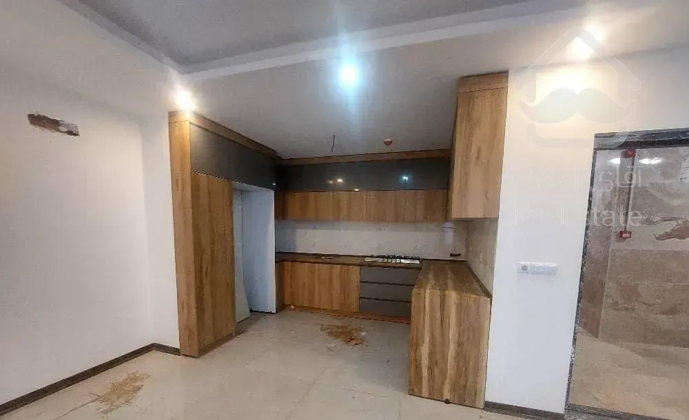 فروش 106 متری طبقه هفتم نوساز رینگ 45متری