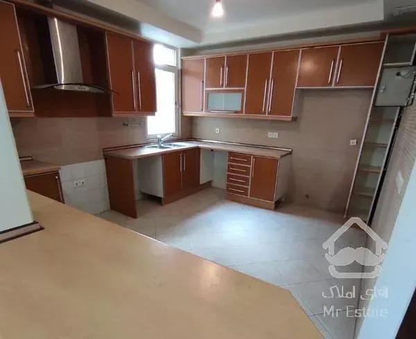 ۱۵۰متر باغ فردوس/ ویو ابدی/ فول امکانات/ ۲پارکینگ