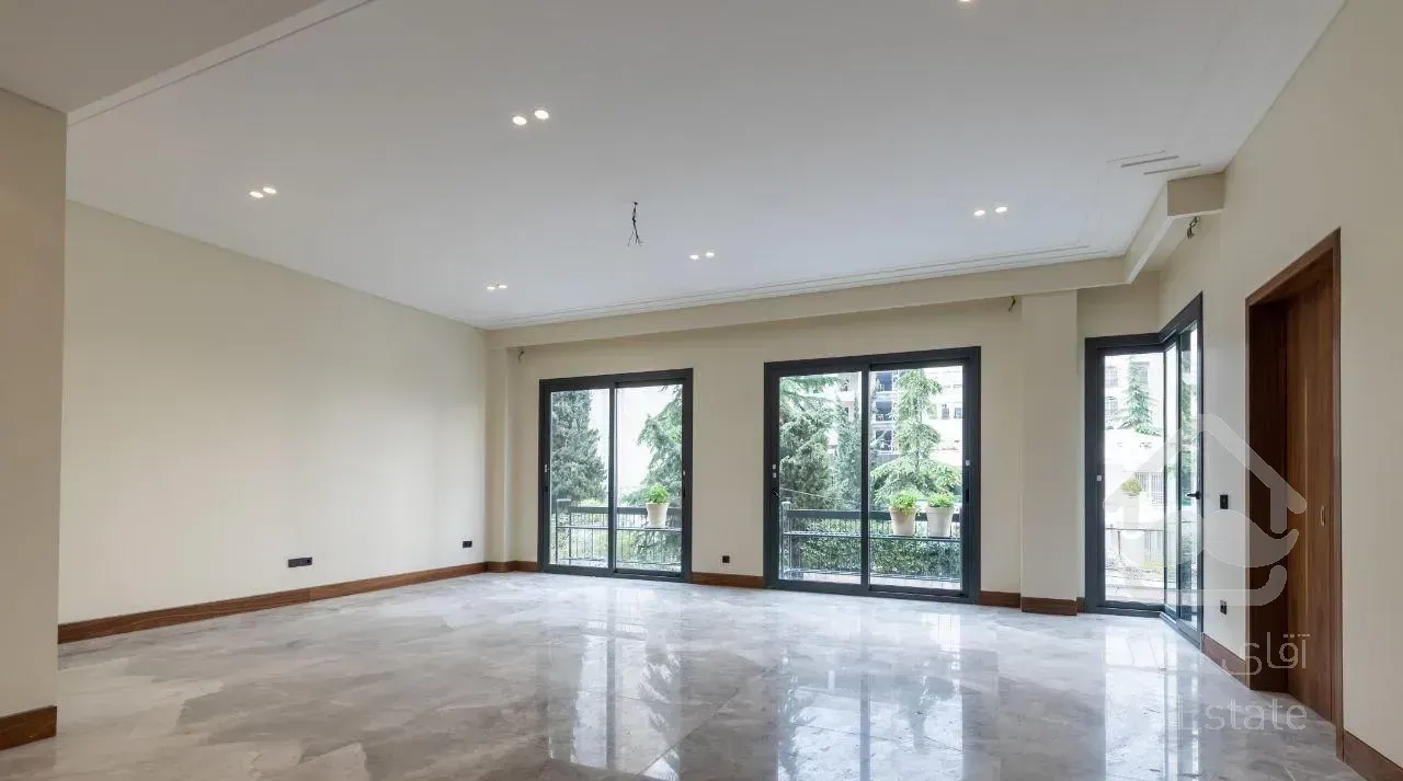 یکی از مدرن ترین آپارتمانهای  ۲۴۰ مترسعادت‌آباد