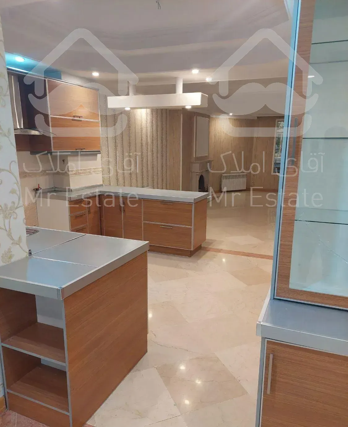 دیباجی جنوبی ۲۴۰ متر ۴ خواب تکواحدی شیک