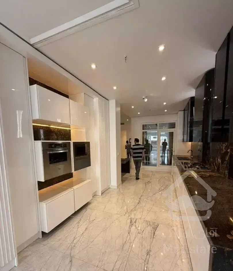 محمودیه ۲۵۰ متر تاپ لوکیشن ۲پارکینگ