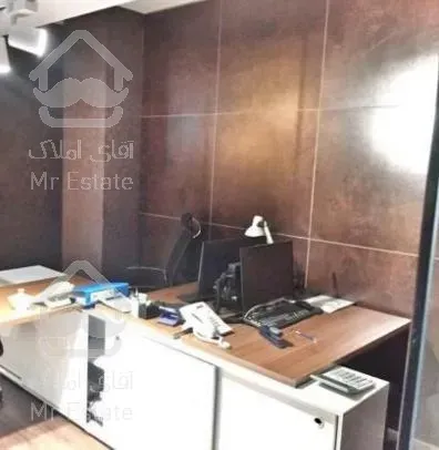 سازمان آب، غرب؛ 76 متر سند اداری