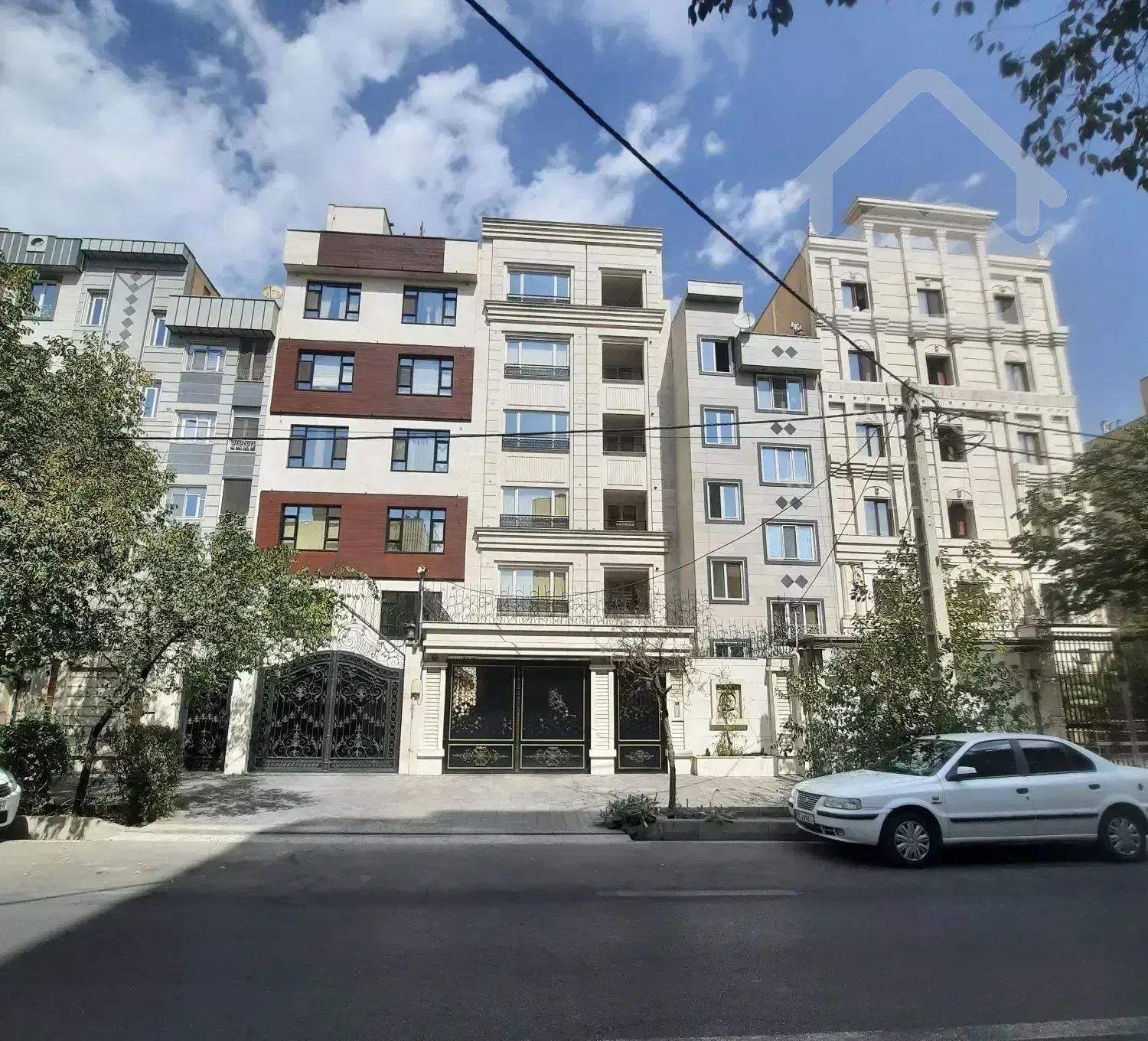 آکواریوم ۱۲۰ متری