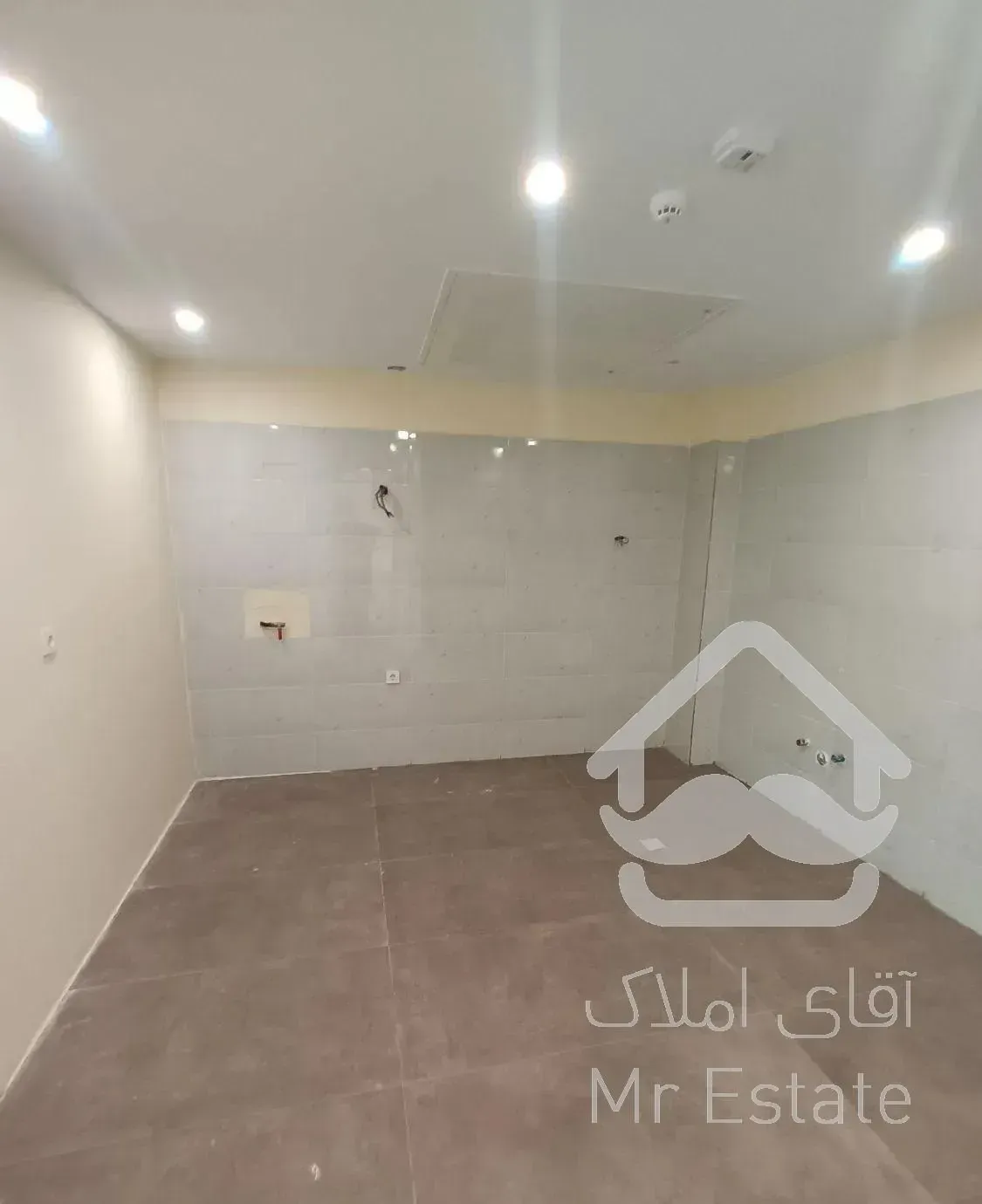 موقعیت اداری بهجت اباد((۲۱۲متر)) نوساز