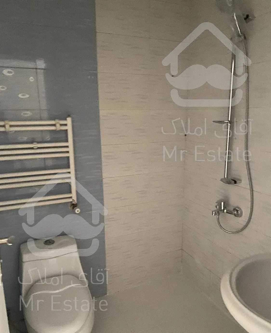 ۱۱۰ متر آپارتمان واقع در لویزان