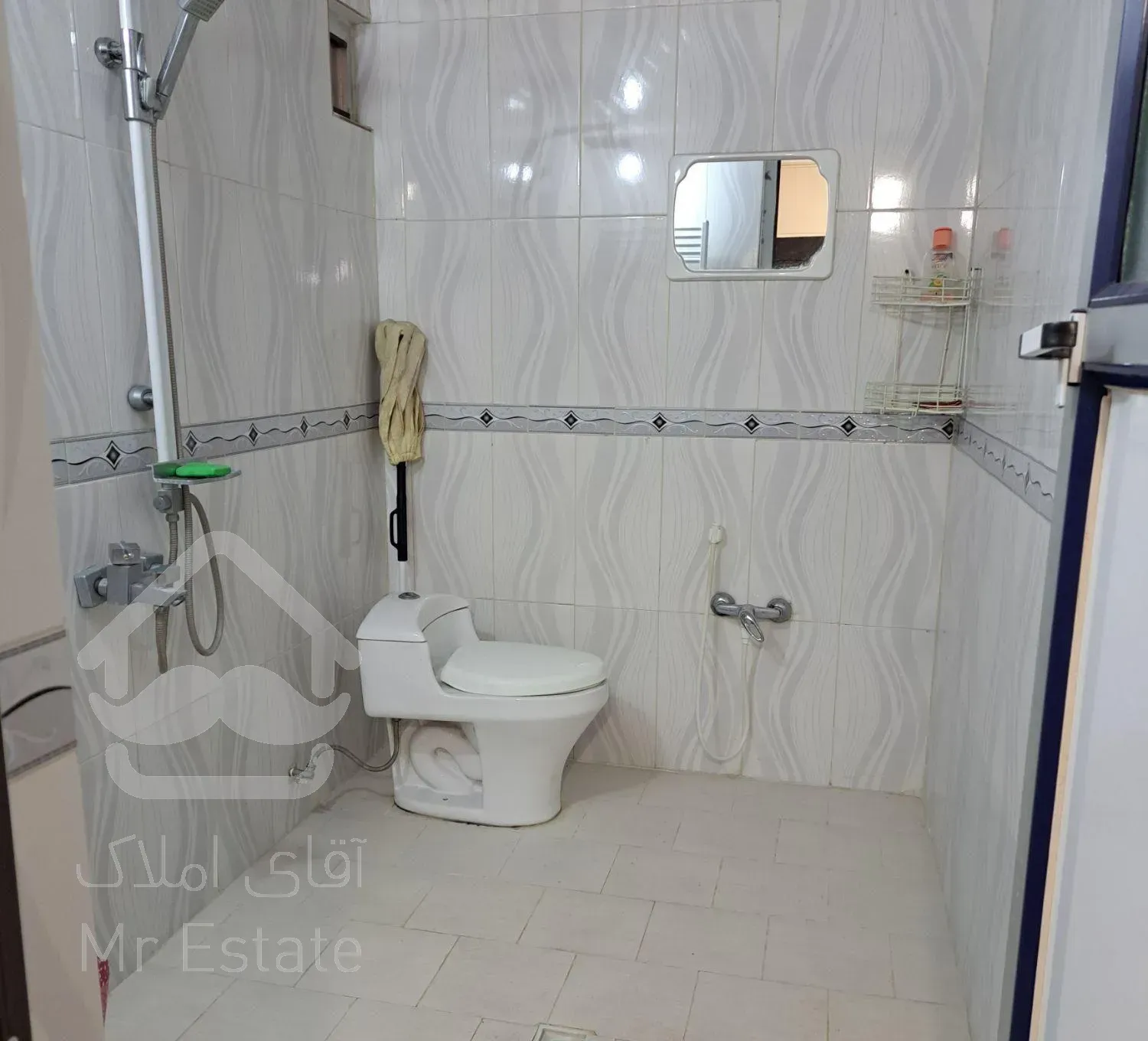 فروش آپارتمان مبله ۱۴۳ متری ۳ خوابه طبقه ۳