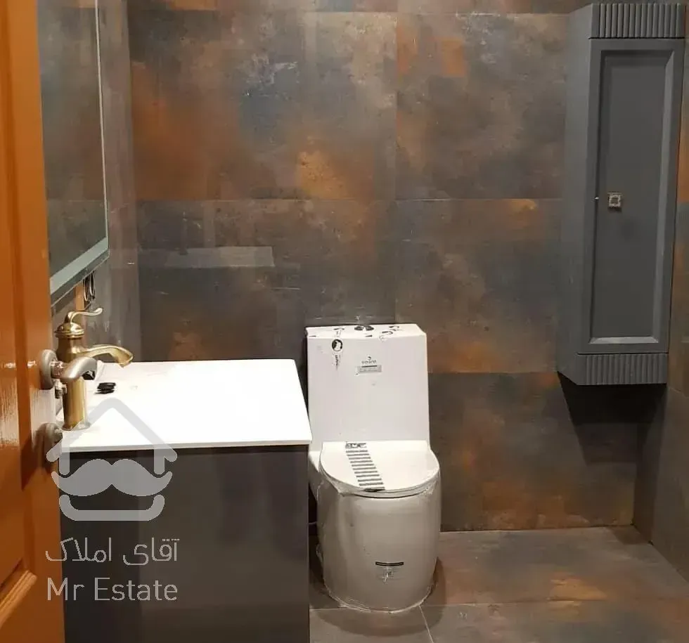 آپارتمان ۱۳۰ متر زعفرانیه