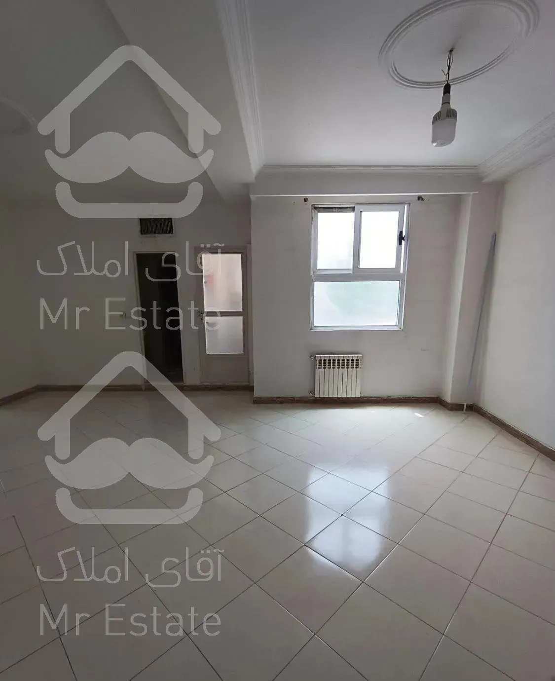 ۶۰متر/پارکینگ دار/بدون پرتی/ خ تختی