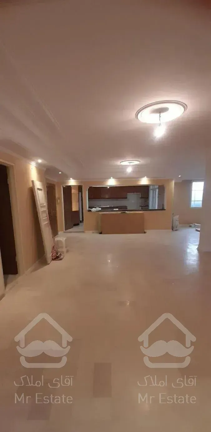 ۲۱۵ متر / ۳خواب / فول امکانات      (  تکواحدی  )