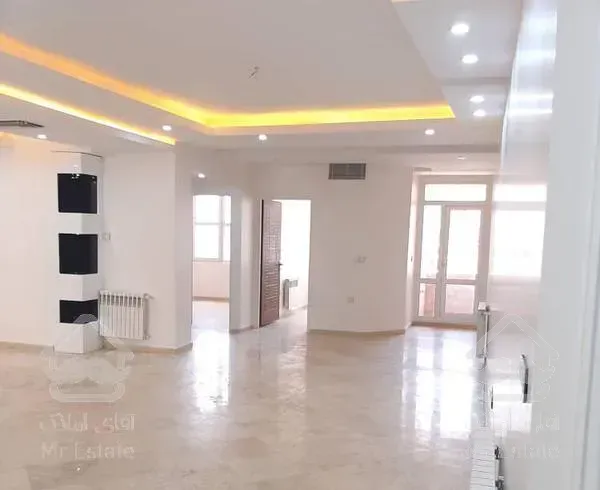 پونک بر بلوار کمالی شرقی 124 متر 2 پارکینگ سندی