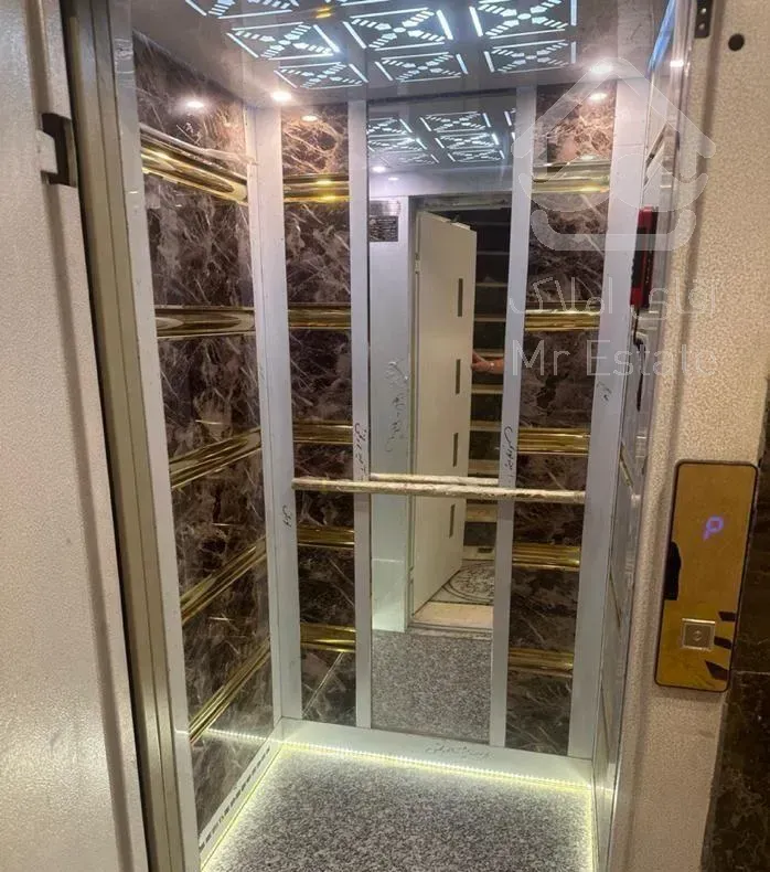 ۱۲۰ متر نوساز پیروزی پرواز