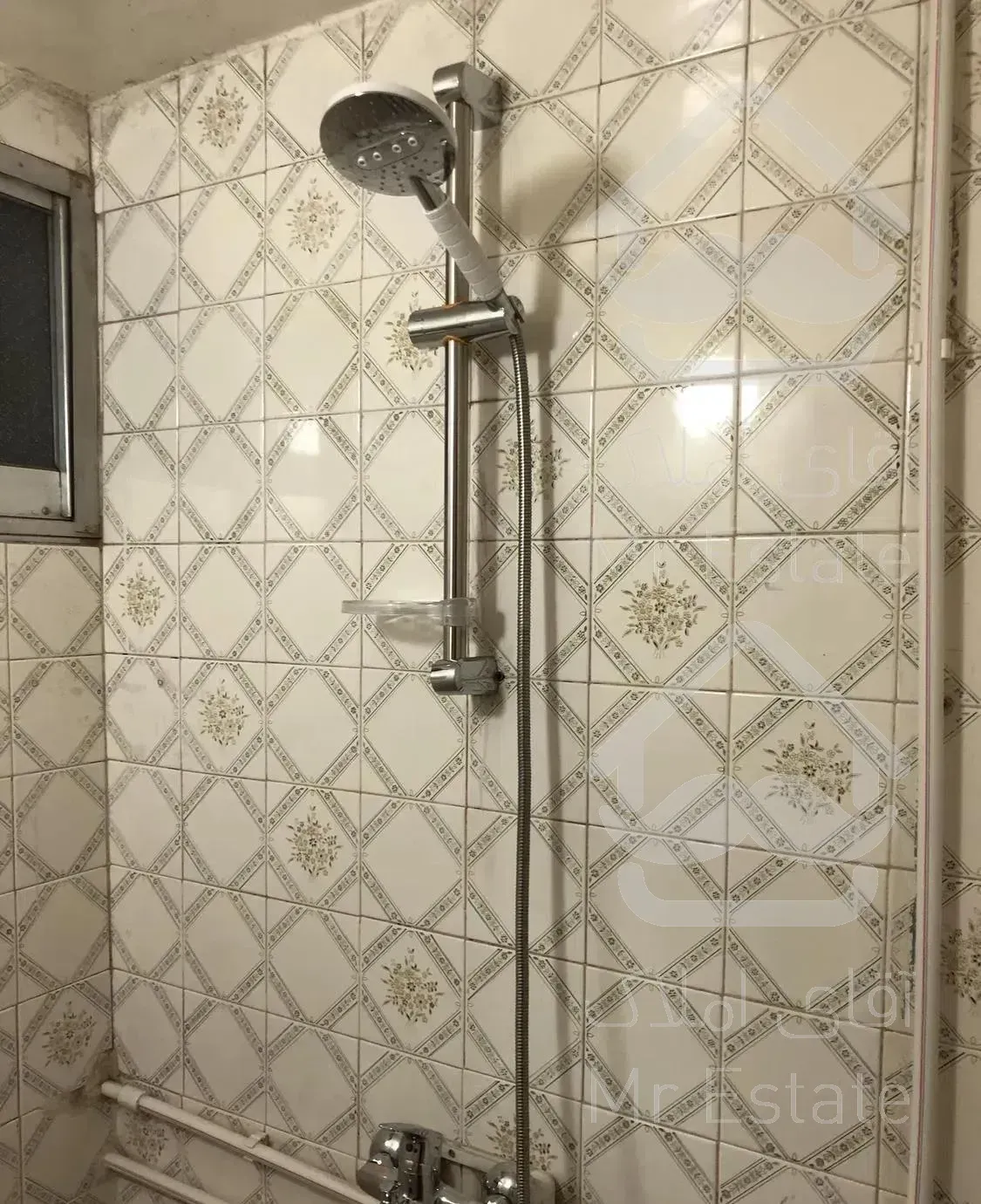 ٩٠ متر تکخواب