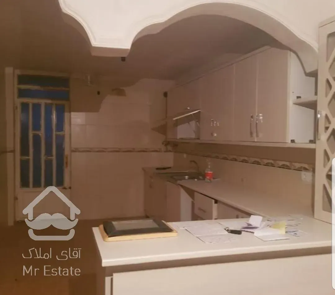 آپارتمان شرکت نفت پشت به اتوبان با قابلیت تجاری