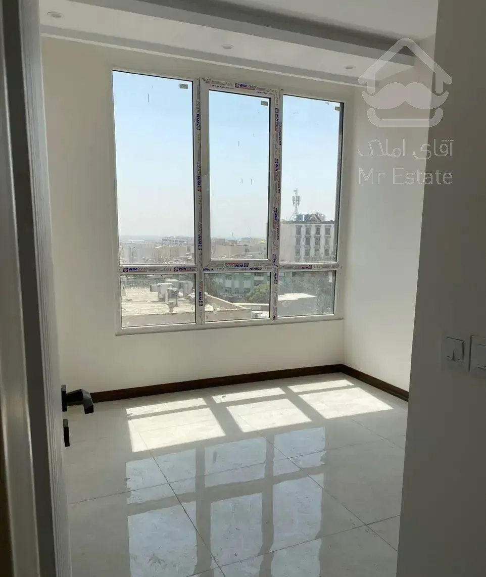 ۱۰۵متری / نوساز / سالن پرده خور /۲پارکینگ سندی