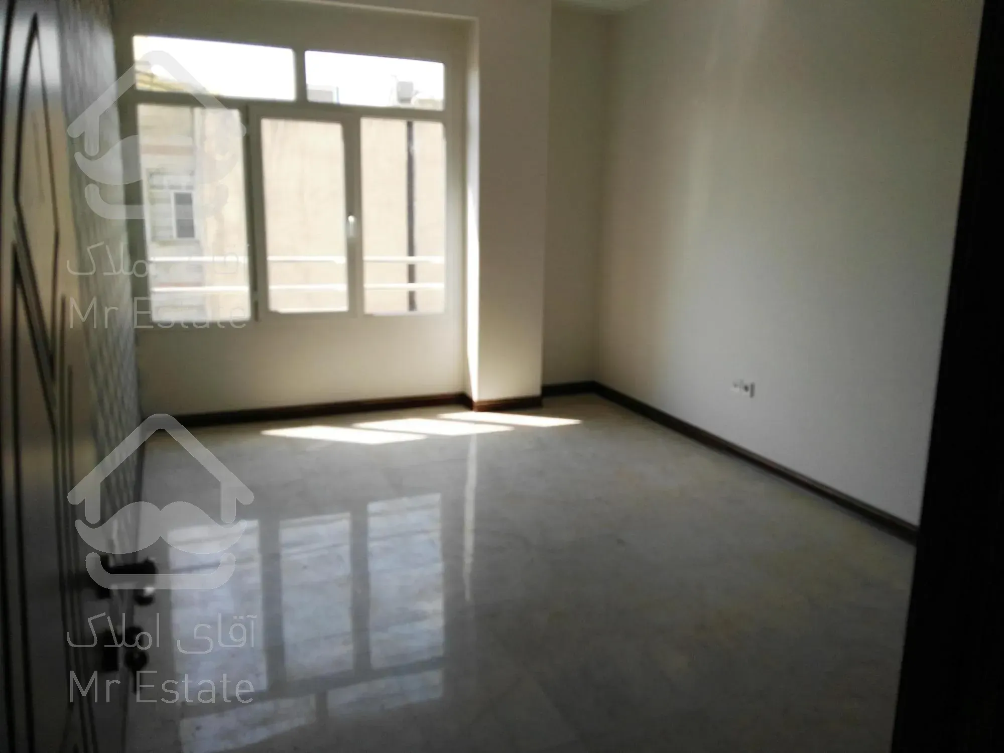 اجاره آپارتمان تکواحدی نوساز ۲۵۰ متری کاشانی گلستانها