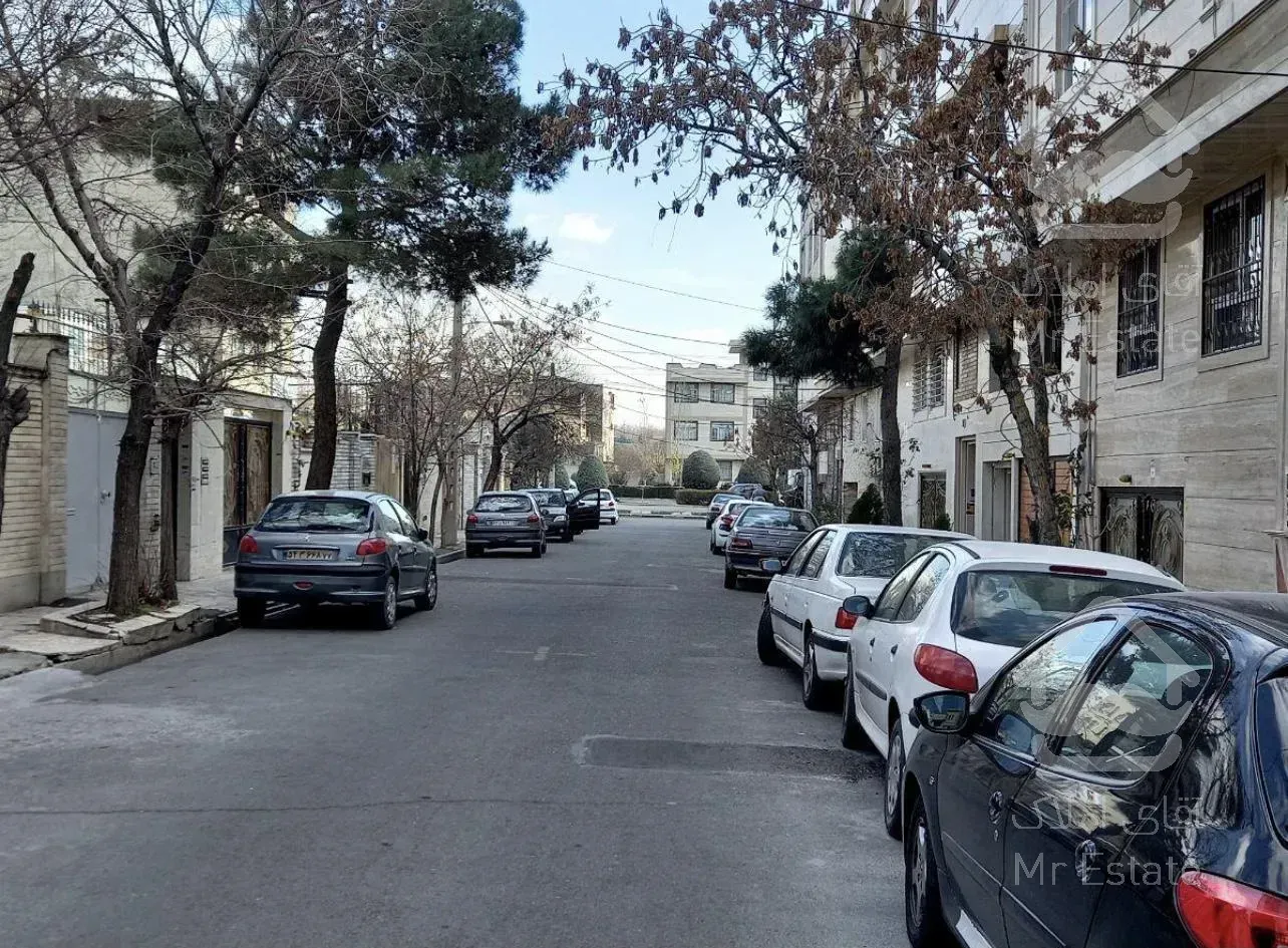 فروش۴طبقه تک واحدی در ۲۰۸ متر زمین/ راه آهن/زیبادشت