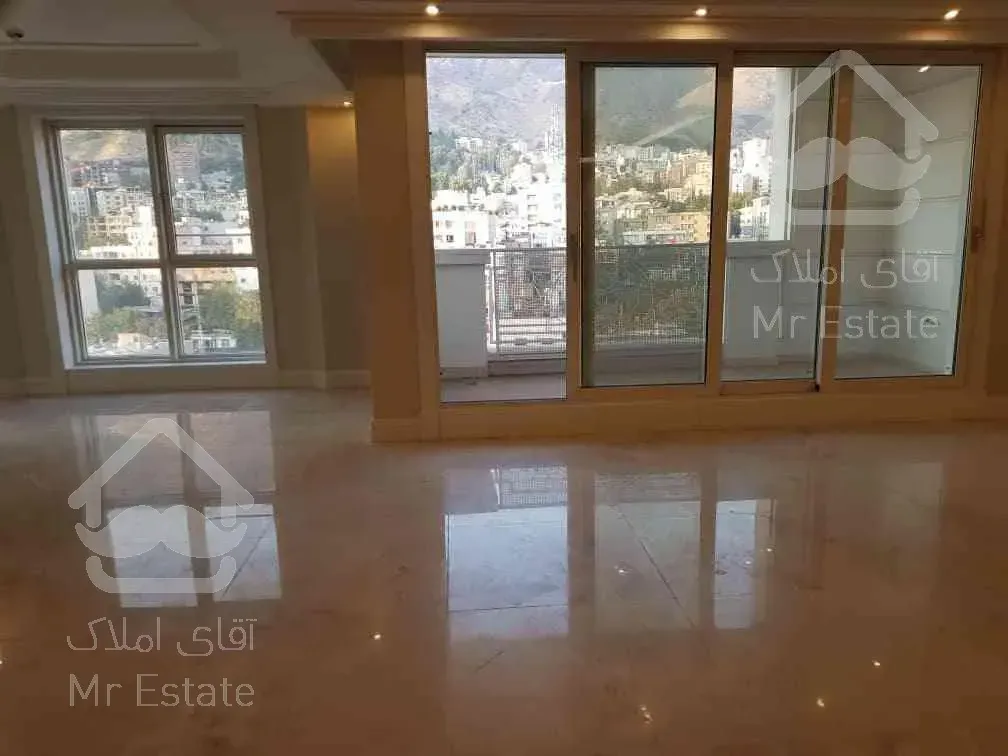 خرید آپارتمان ۲۴۰ متری نیاوران