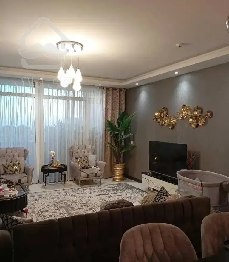 ۱۳۵ متری ۳ خواب / جنوبی رو به دریاچه