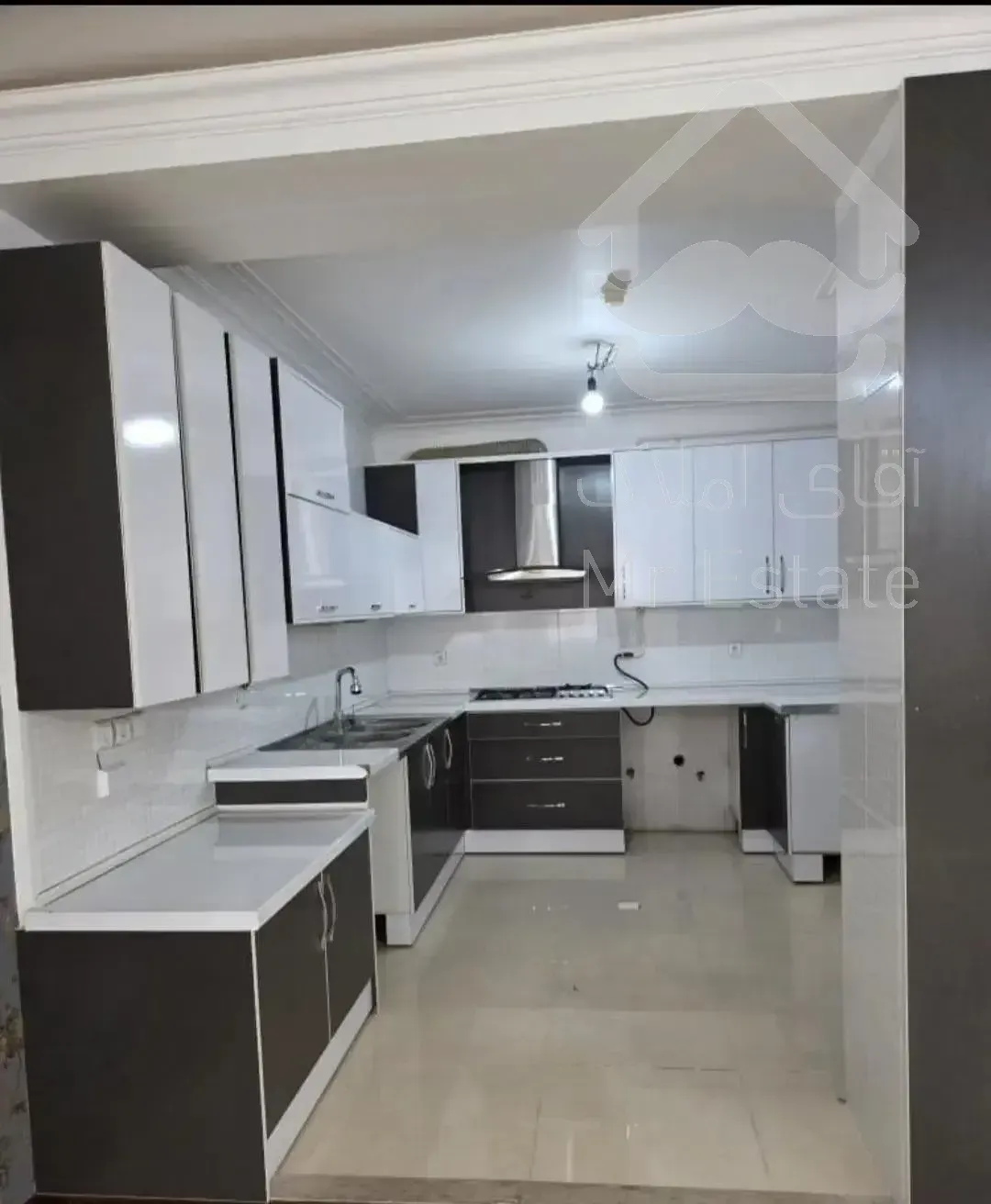 آپارتمان۱۱۰متر احمدی روشن