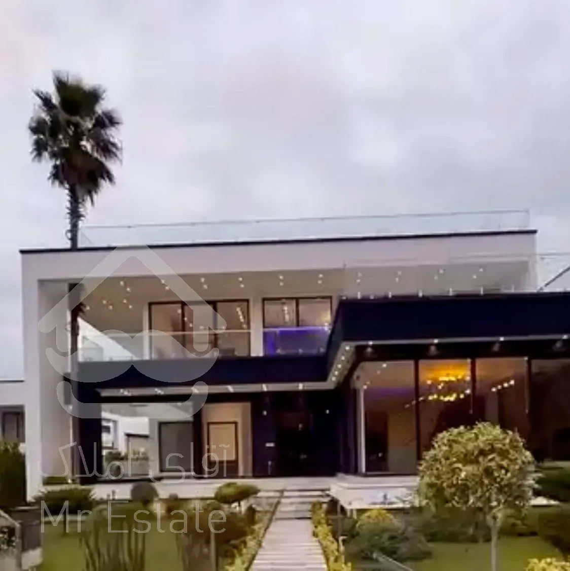 ملکه دامنه های کوهستان باویو بی نهایت