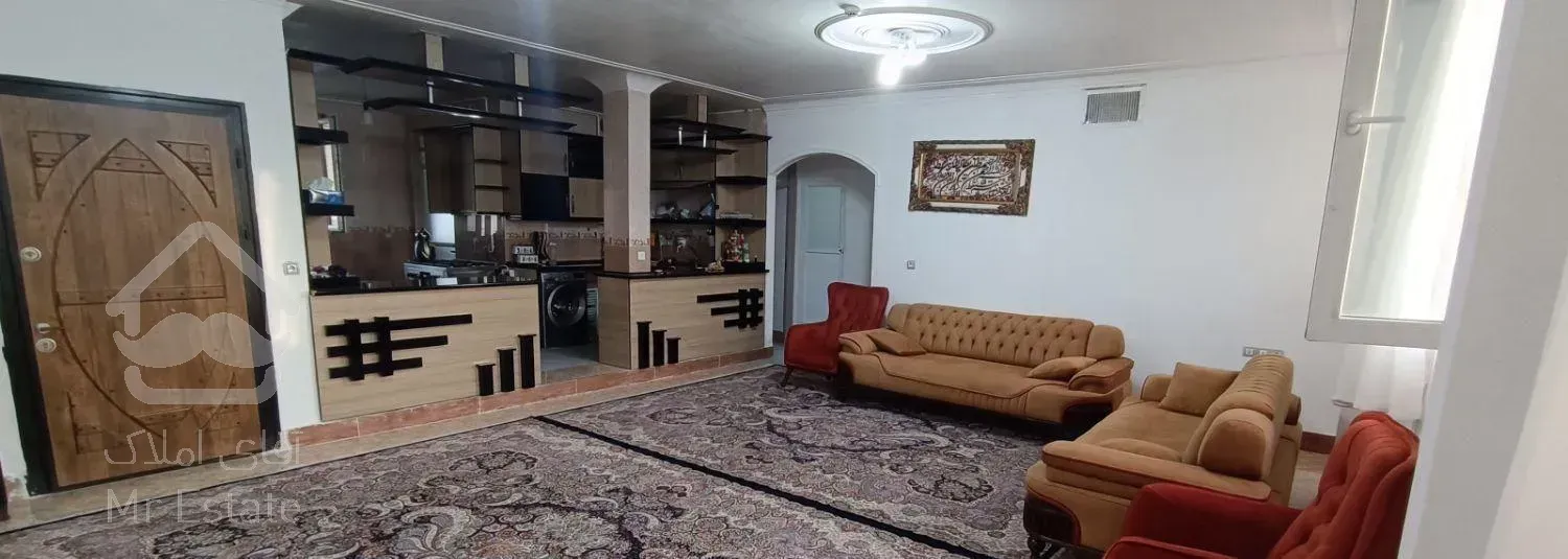 آپارتمان ۱۰۰ متری گلدشت شرقی خ آلاله ۶