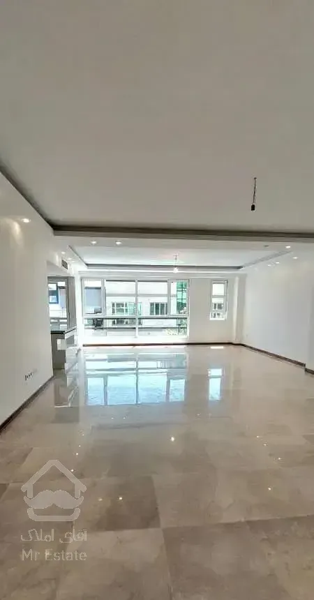 ۱۳۰ متر سه خواب لابی تراس فول امکانات پارک قیطریه