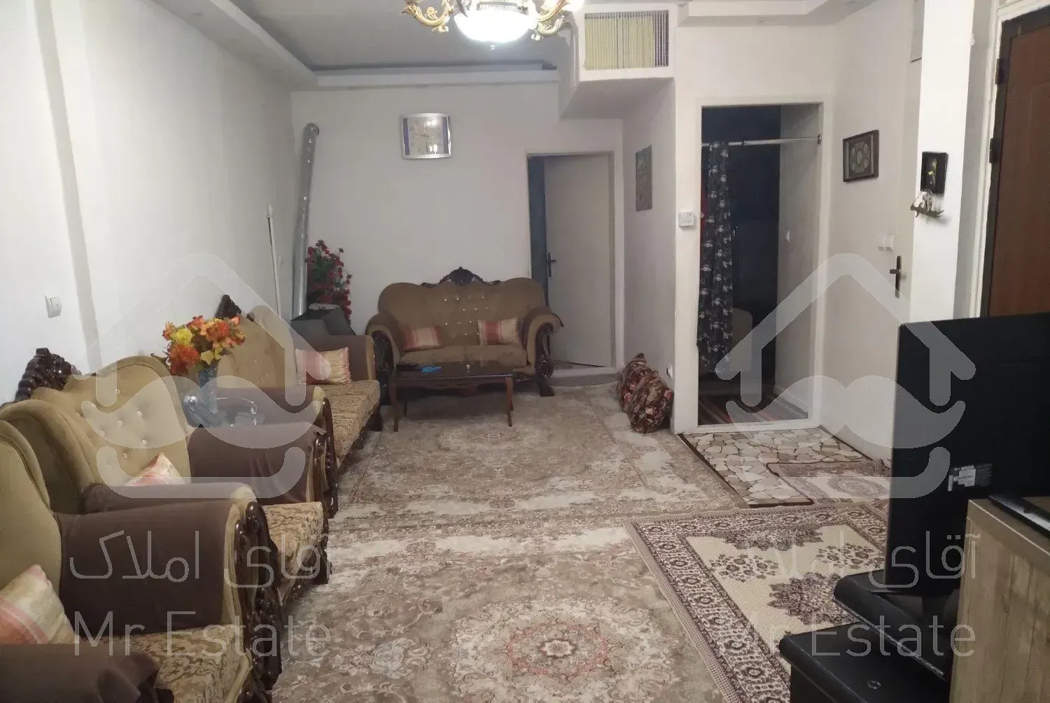 سندی ۵۳ متر دو خواب روییتی ۶۰ متر.فقط تعویض