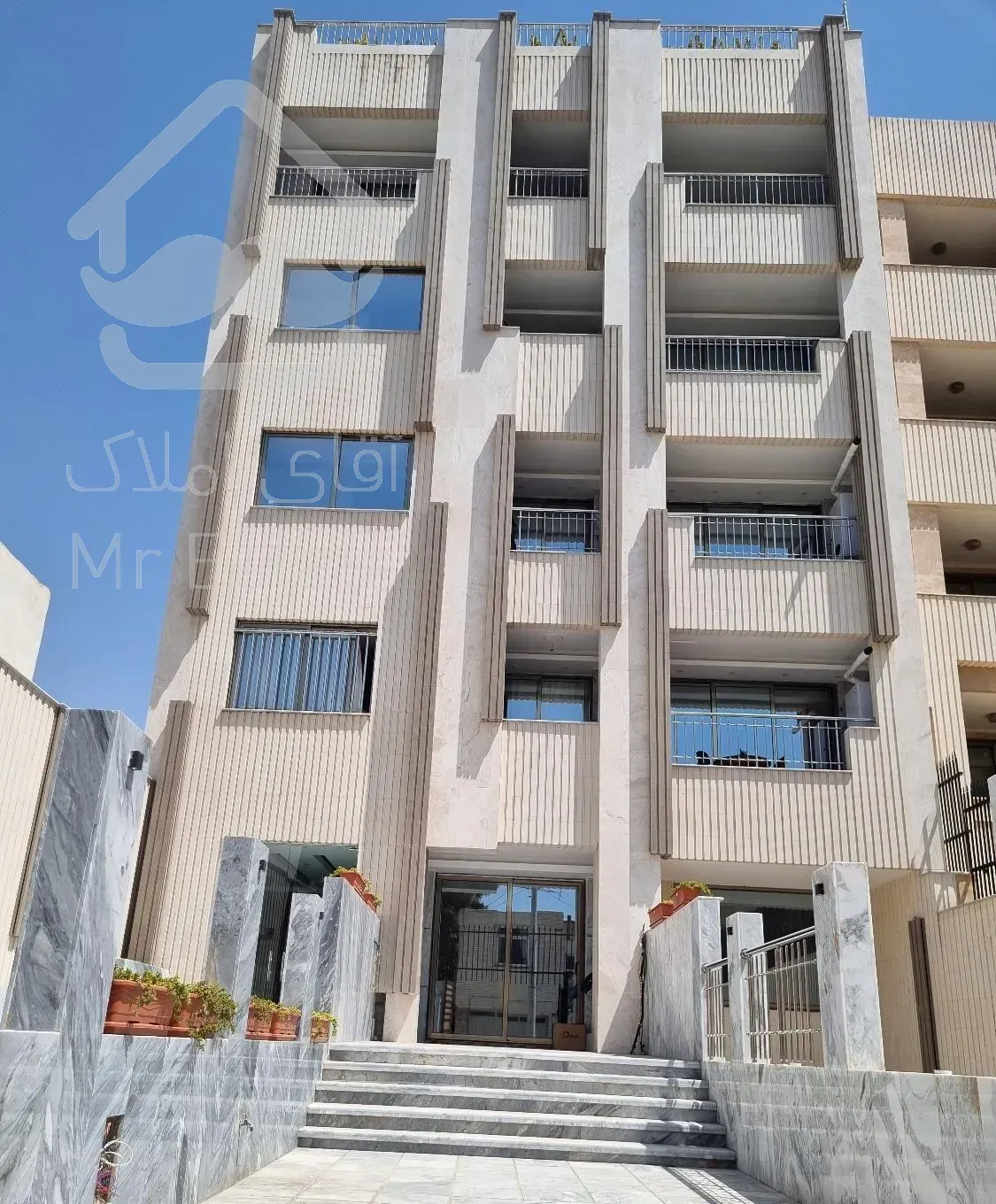 معاوضه آپارتمان اصفهان با چمستان