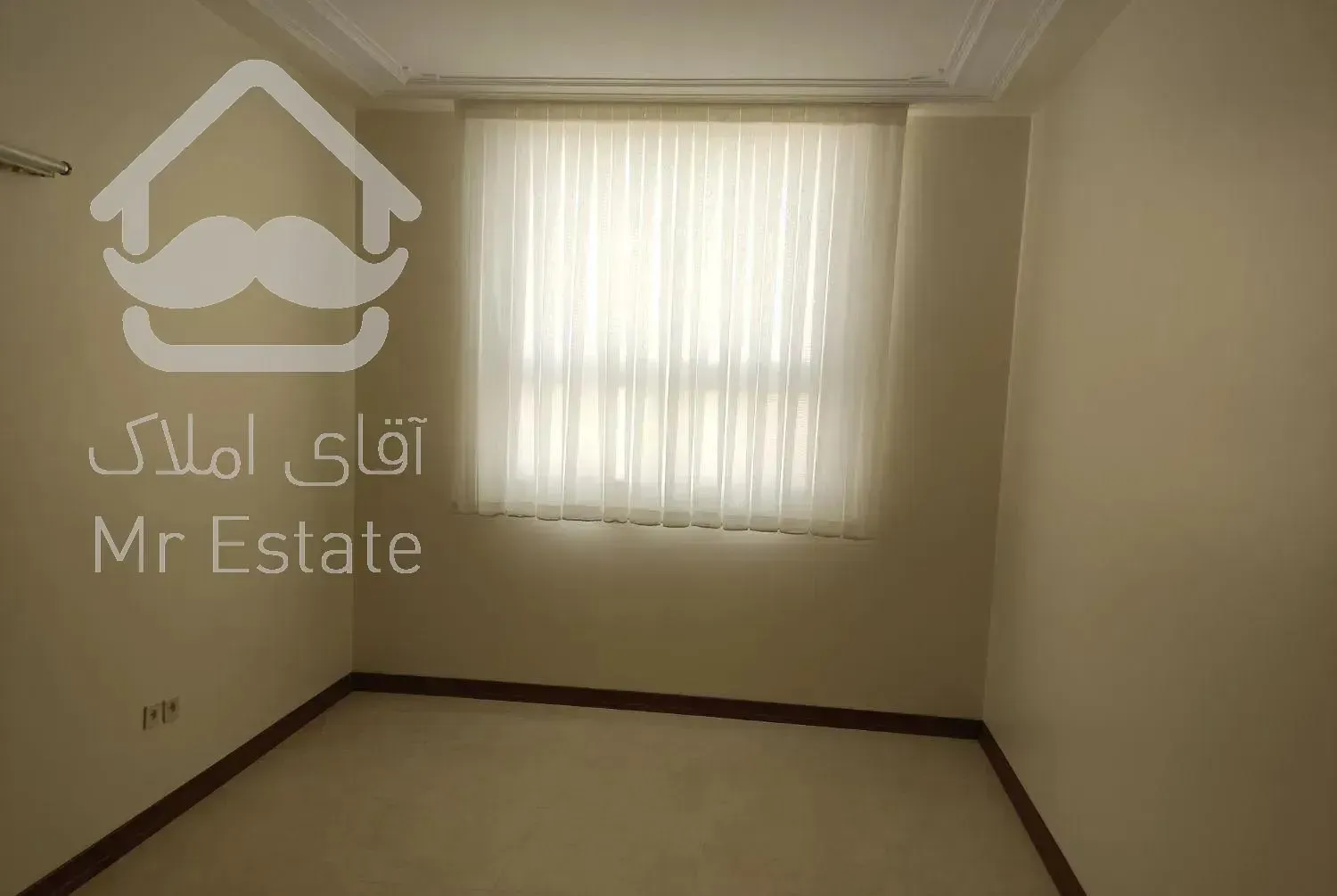 واحد 220متر چهارخواب جابرانصاری