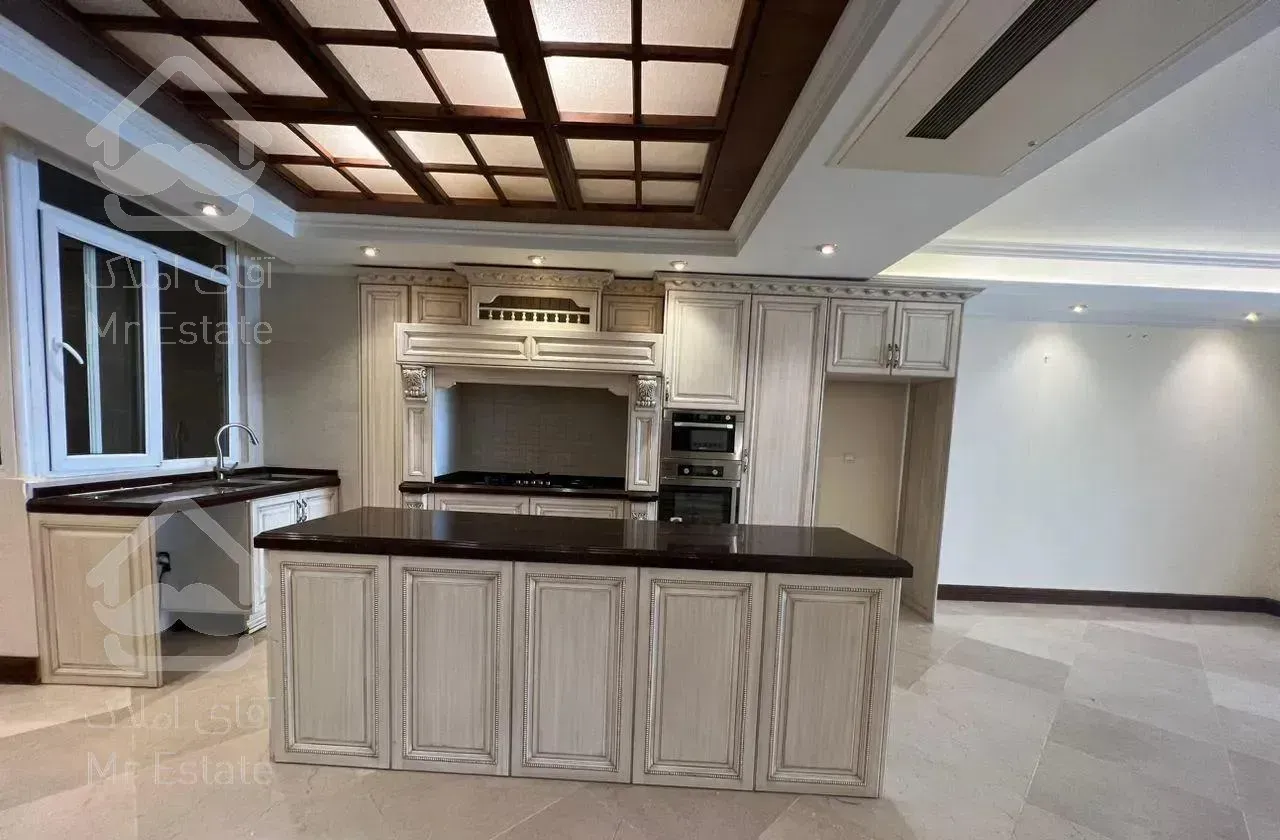 ۱۲۲ متر ۲ پارکینگ لابی استخر روف اجتماعات