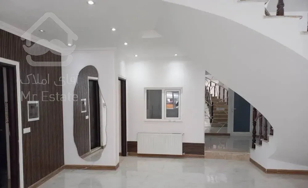 ۴۵۰ مترمربع ویلا تریبلکس استخردار (شهرکی)