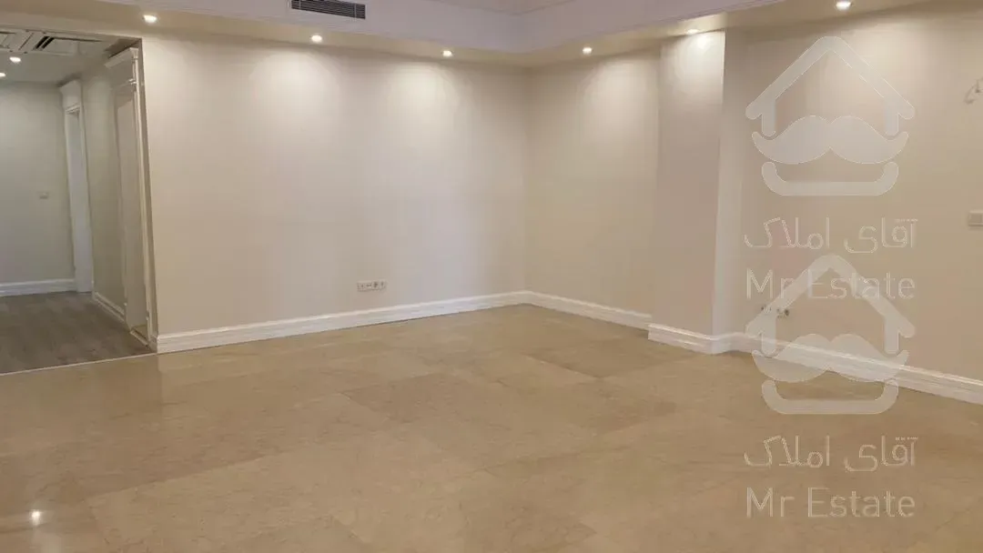 خرید آپارتمان ۲۴۰ متری نوساز ، نیاوران