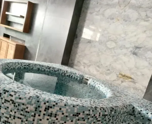 آپارتمان ۵۶۰ متری کلید نخورده