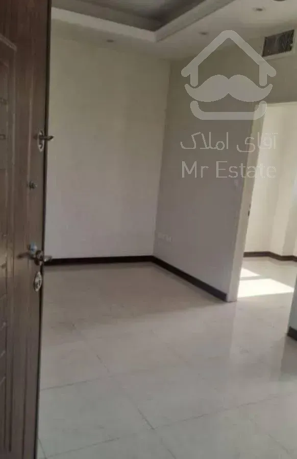 ۶۲متر آسانسور . انباری .بالکن . نوساز. زیر قیمت