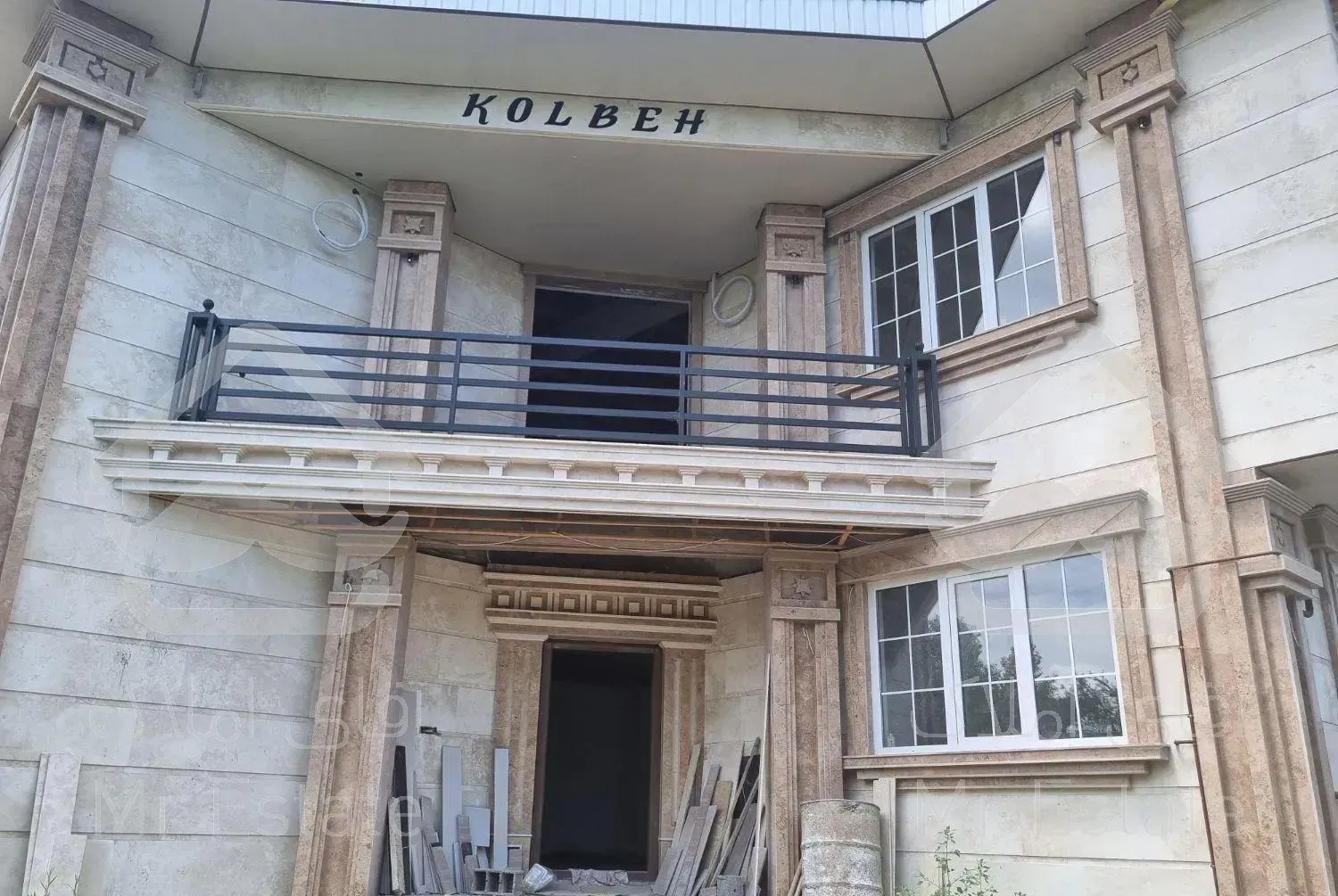 ویلا دوبلکس ۲۴۰ متری