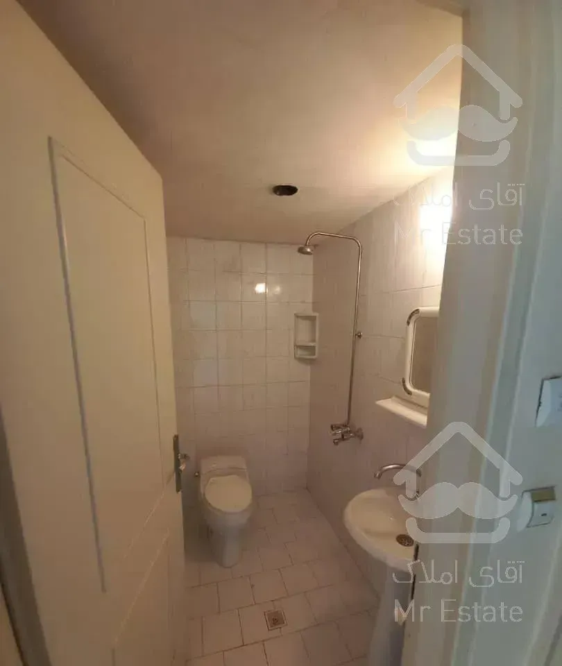 آپارتمان ۹۷ متری ابتدای غدیر سپاهانشهر