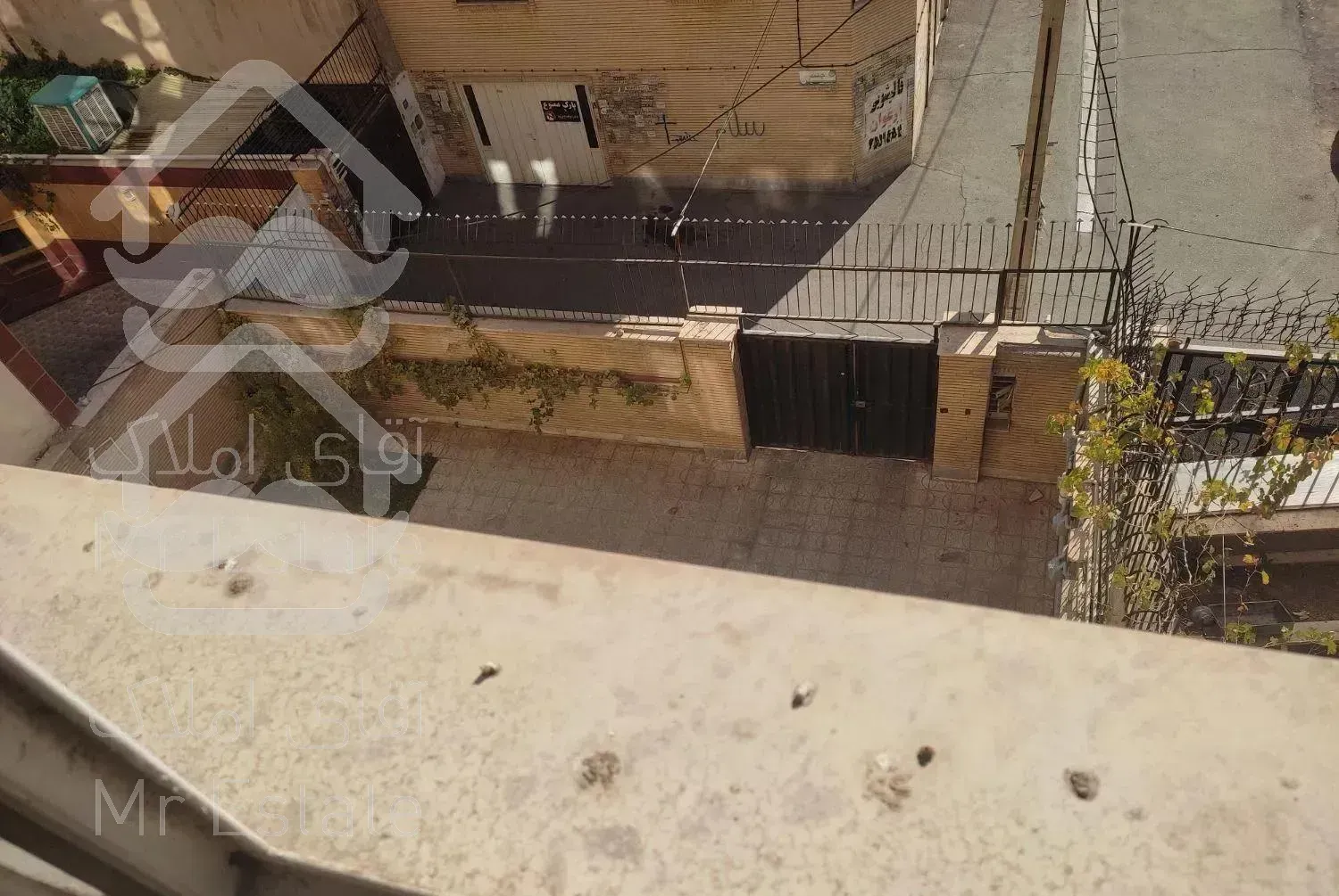 ۷۱متری تخلیه پارکینگ اختصاصی رو به نما چهارم شرقی