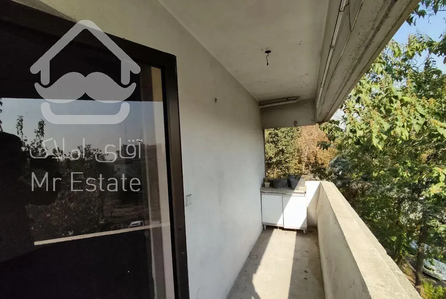 رهن و اجاره/3خوابه/146متری/بالکن دار