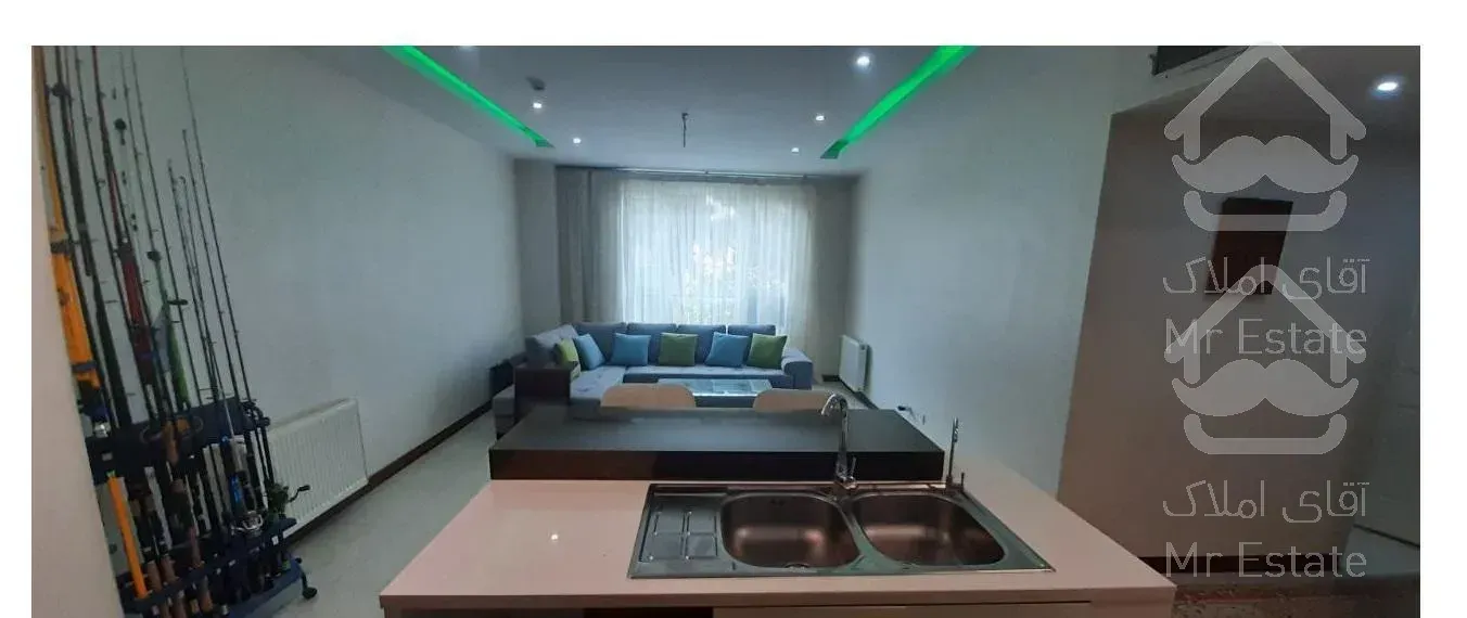 آپارتمان 82 متری 2 خواب غرق در نور