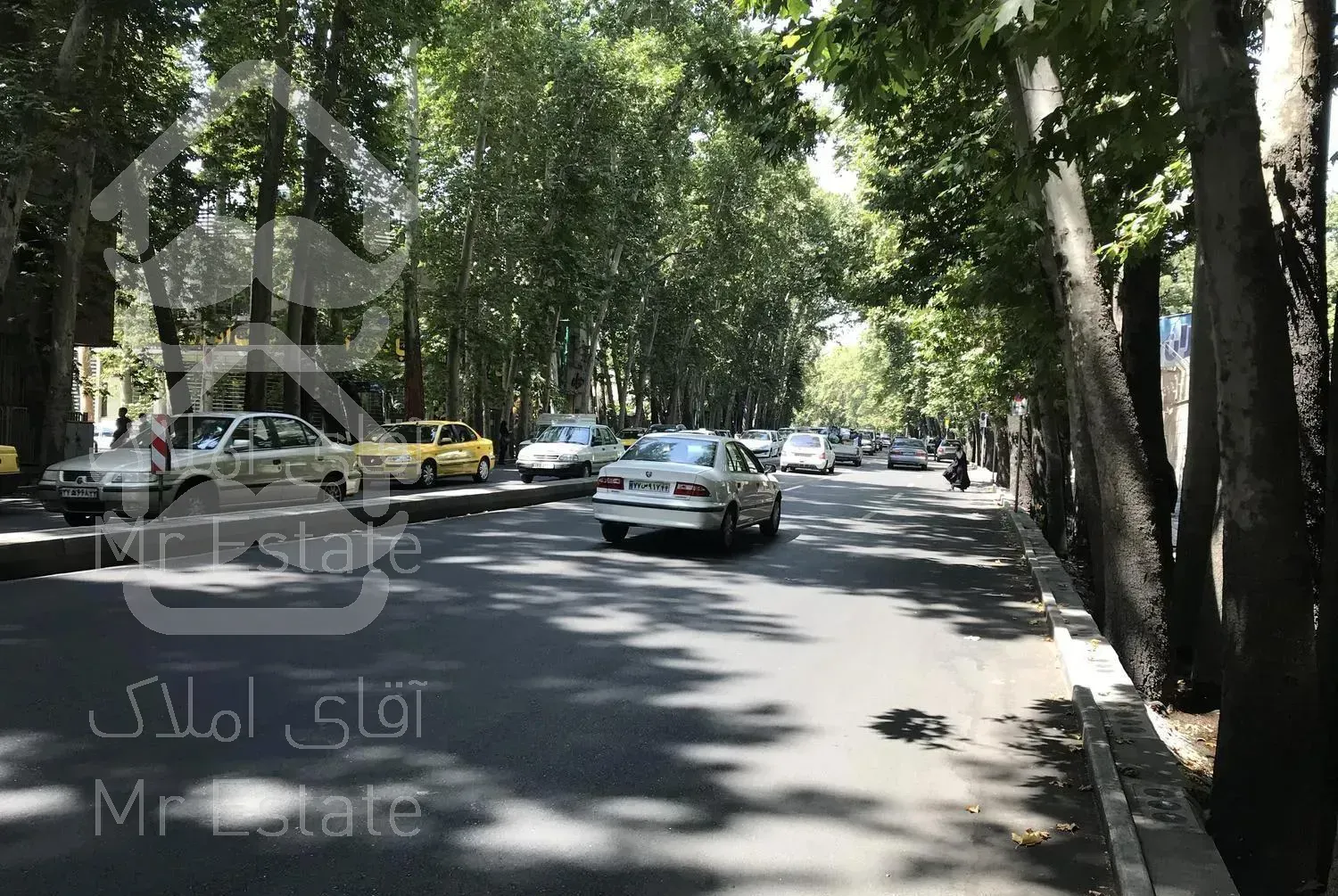 مغازه  بر  ولیعصر  تجریش  ۸۰ متر  اجاره