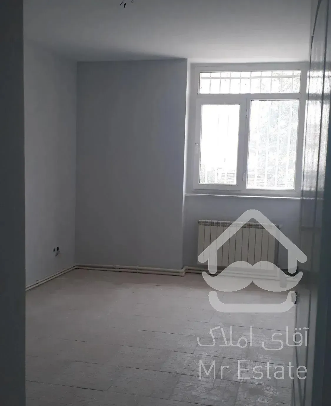 ۸۰۰متر در شهرک دانشگاه شریف