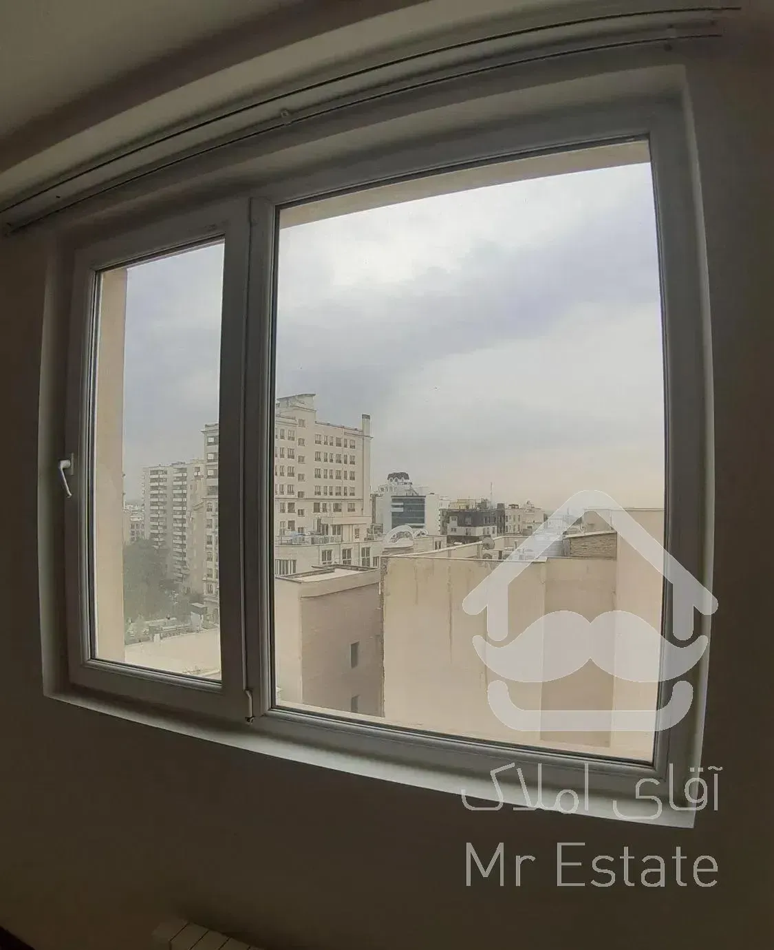 فرمانیه غربی ۱۶۰متر ۳خواب . تک واحدی . ویودار