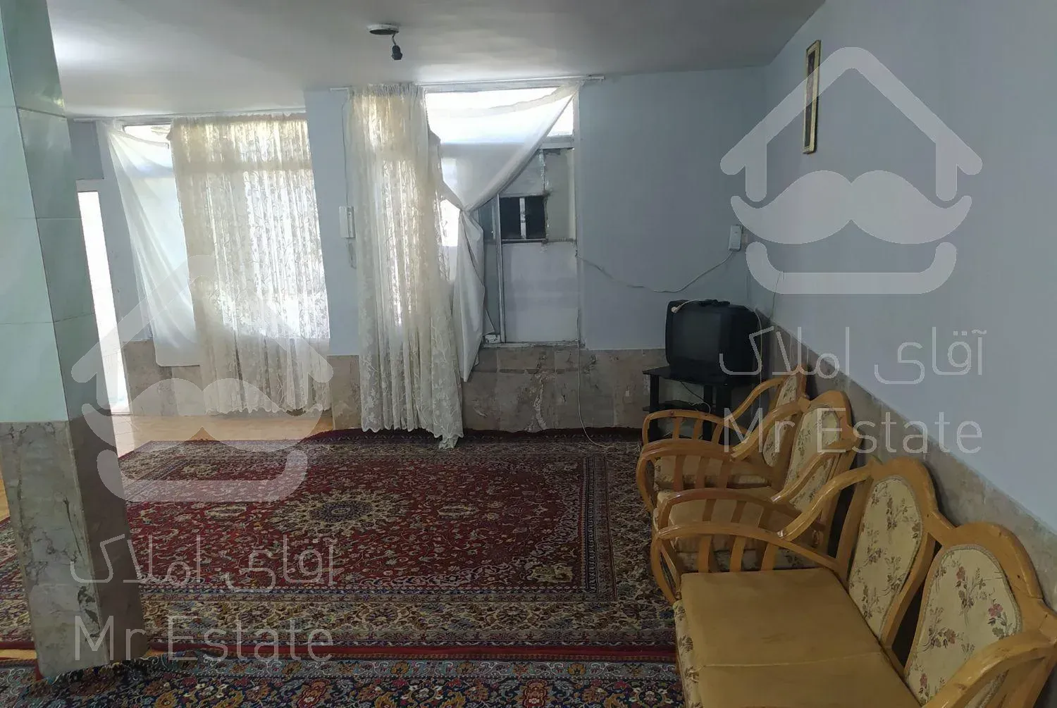 یک واحد ویلایی هم کف باامکانات مستقل مصلی2